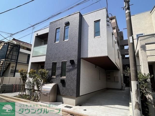 2LDK Apartment in Setagaya, Tokyo