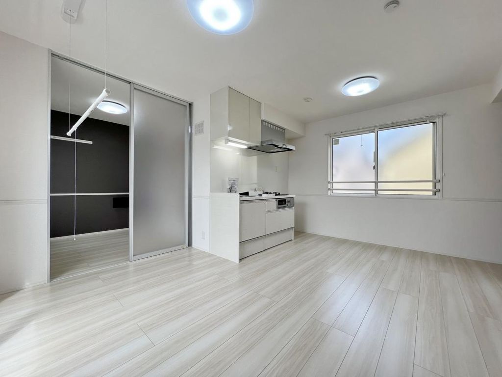 2LDK Apartment in Setagaya, Tokyo — photo 3 of 3