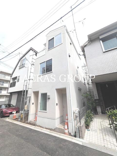2LDK Apartment in Shinjuku, Tokyo