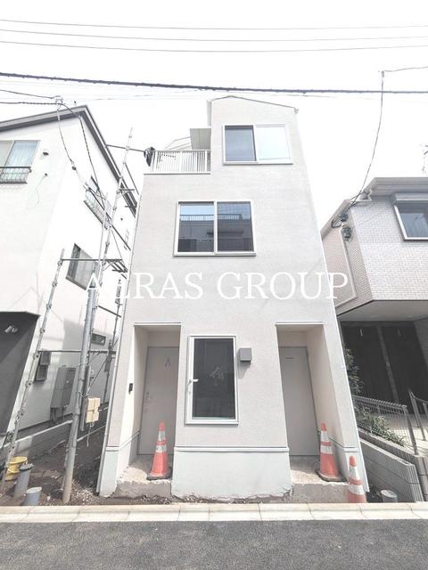 2LDK Apartment in Shinjuku, Tokyo — photo 3 of 3