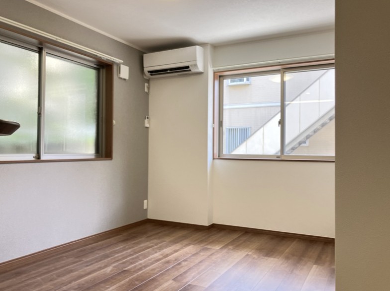 2LDK Apartment in Suginami, Tokyo
