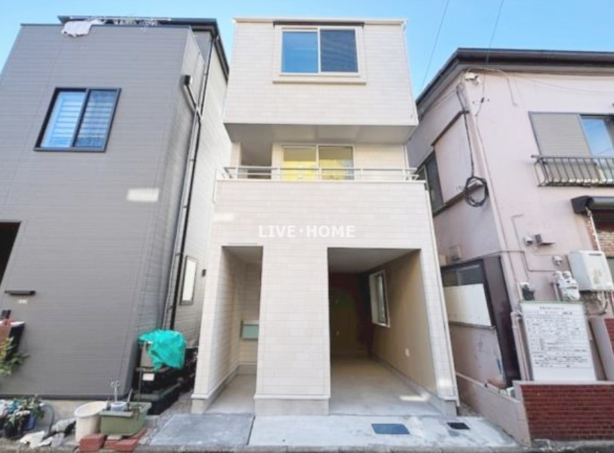 2LDK Apartment in Suginami, Tokyo