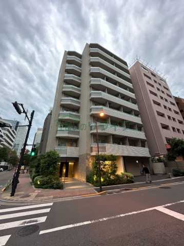 2LDK Mansion in Chiyoda, Tokyo — photo 3 of 3