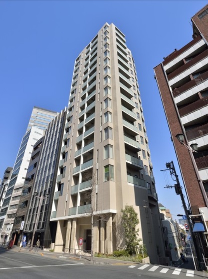 2LDK Mansion in Chiyoda, Tokyo