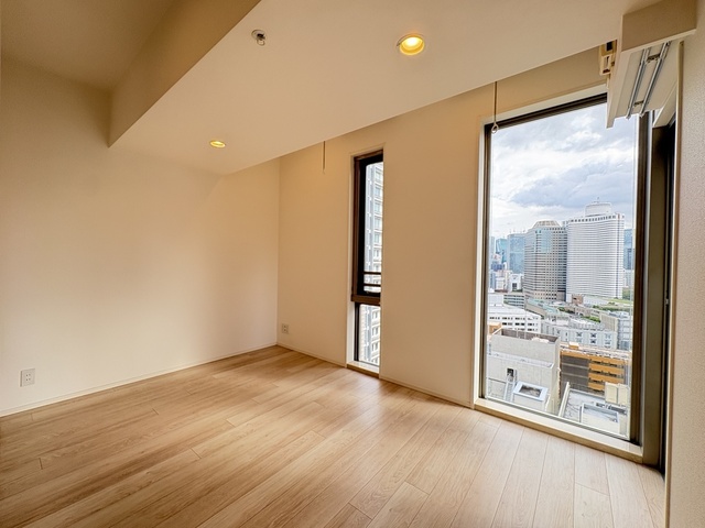 2LDK Mansion in Chiyoda, Tokyo — photo 3 of 3