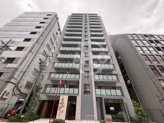2LDK Mansion in Chuo-ku, Osaka - Image 1