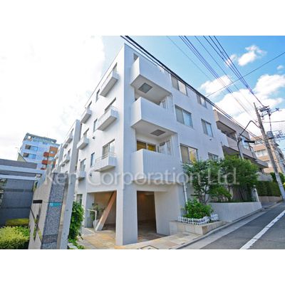 2LDK Mansion in Meguro, Tokyo