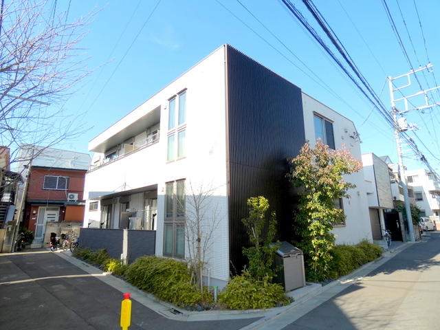 2LDK Mansion in Meguro, Tokyo - Image 1