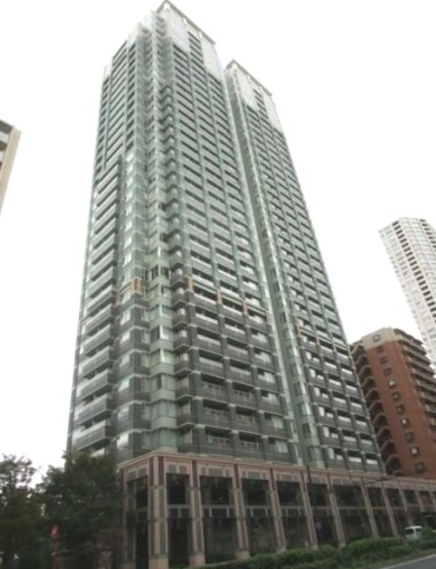 2LDK Mansion in Minato, Tokyo - Image 1