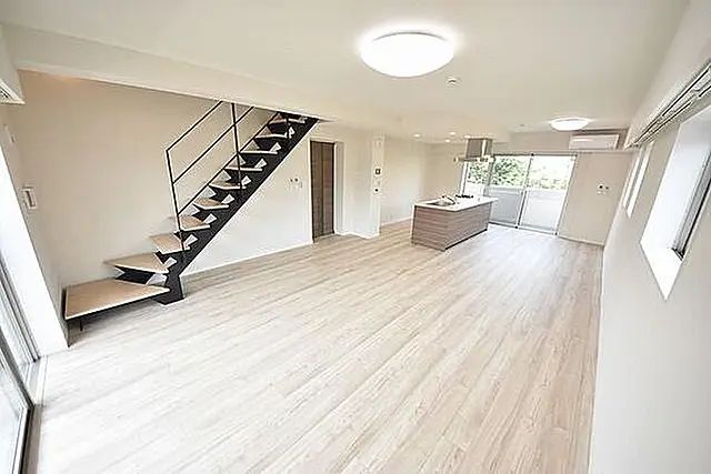 2LDK Mansion in Minato, Tokyo — photo 3 of 3