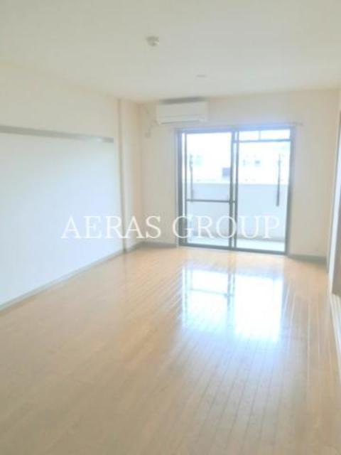 2LDK Mansion in Nakano, Tokyo — photo 3 of 3