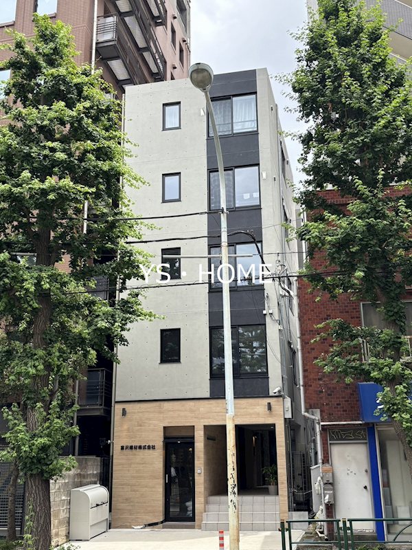 2LDK Mansion in Nakano, Tokyo - Image 1