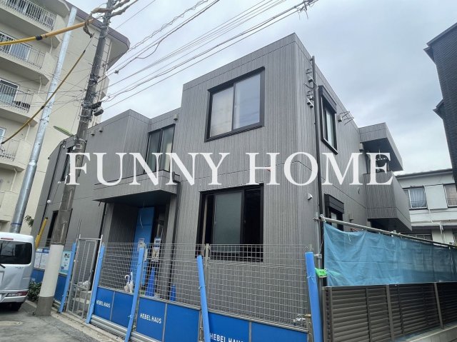2LDK Mansion in Setagaya, Tokyo - Image 1