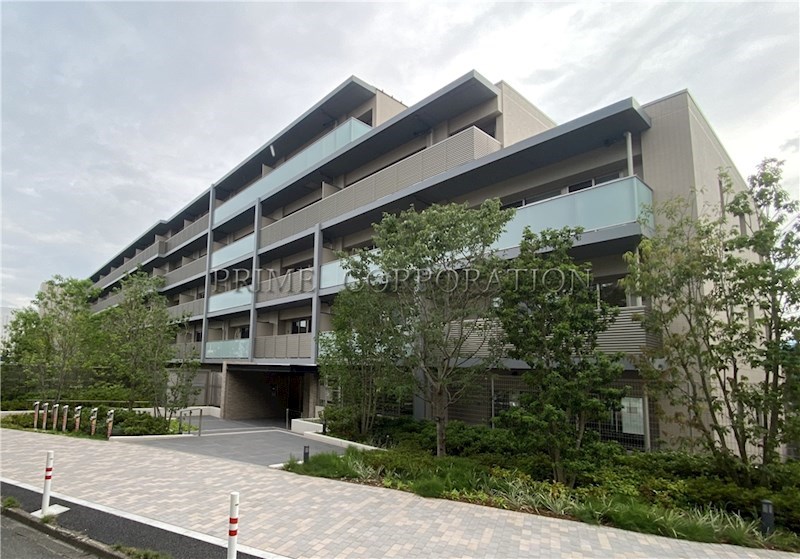 2LDK Mansion in Setagaya, Tokyo - Image 1