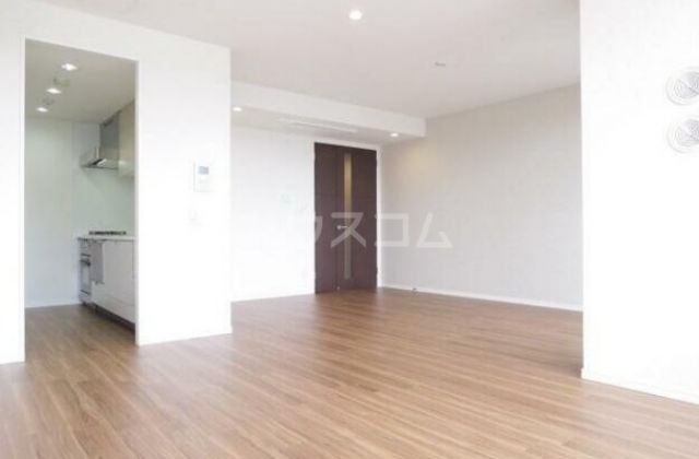 2LDK Mansion in Setagaya, Tokyo — photo 3 of 3