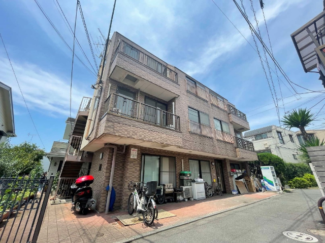 2LDK Mansion in Setagaya, Tokyo