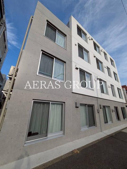 2LDK Mansion in Setagaya, Tokyo - Image 1