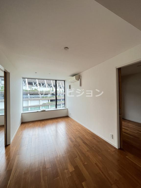 2LDK Mansion in Shibuya, Tokyo — photo 3 of 3