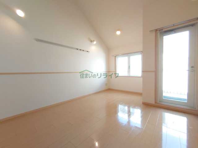 2LDK Mansion in Shibuya, Tokyo - Image 1