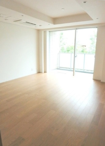 2LDK Mansion in Shibuya, Tokyo — photo 3 of 3