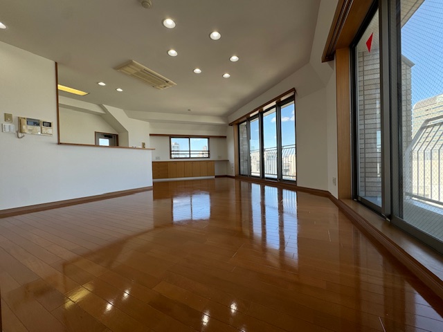 2LDK Mansion in Shibuya, Tokyo — photo 3 of 3