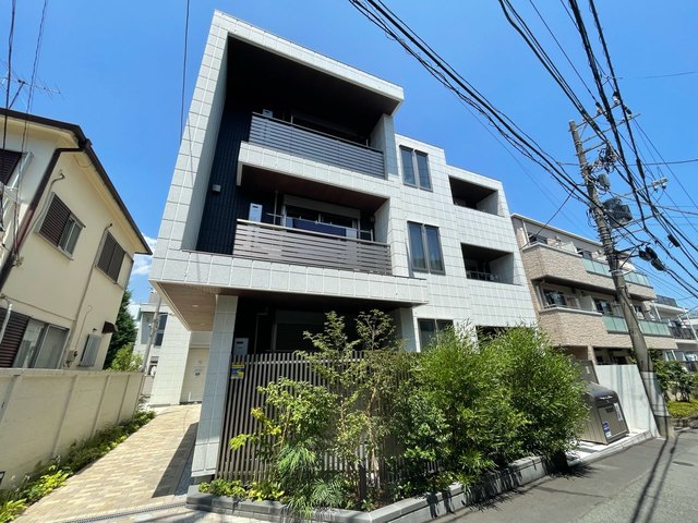 2LDK Mansion in Shibuya, Tokyo