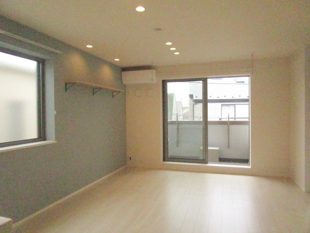 2LDK Mansion in Shibuya, Tokyo — photo 3 of 3