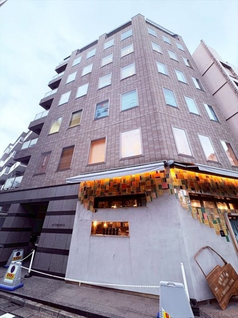 2LDK Mansion in Shibuya, Tokyo - Image 1