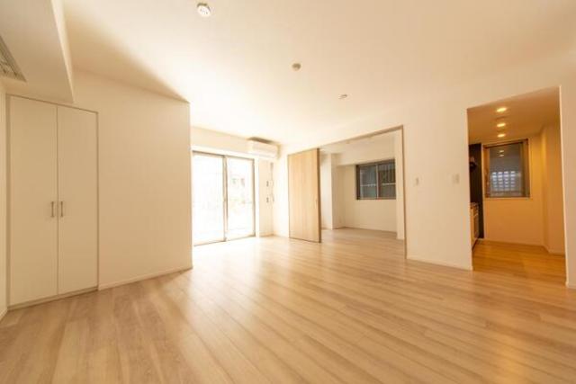 2LDK Mansion in Shibuya, Tokyo — photo 3 of 3