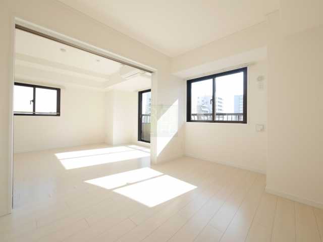 2LDK Mansion in Shinjuku, Tokyo — photo 3 of 3