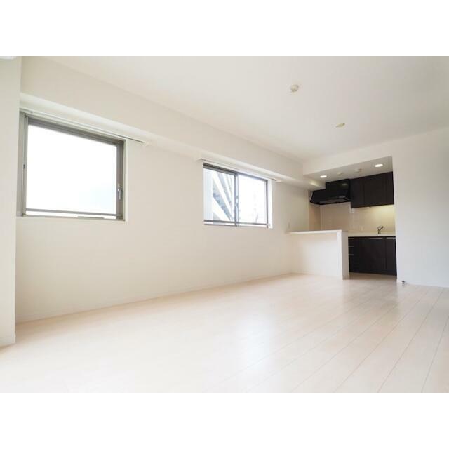 2LDK Mansion in Shinjuku, Tokyo — photo 3 of 3