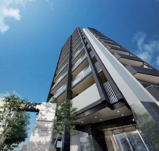 2LDK Mansion in Shinjuku, Tokyo - Image 1