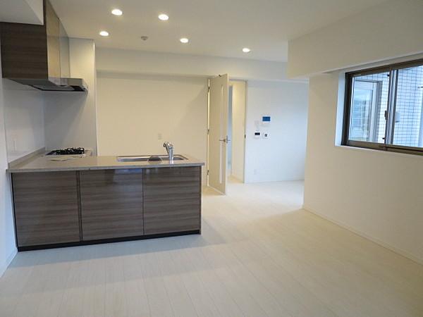 2LDK Mansion in Shinjuku, Tokyo — photo 3 of 3