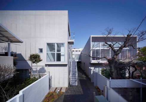 2LDK Mansion in Shinjuku, Tokyo - Image 1