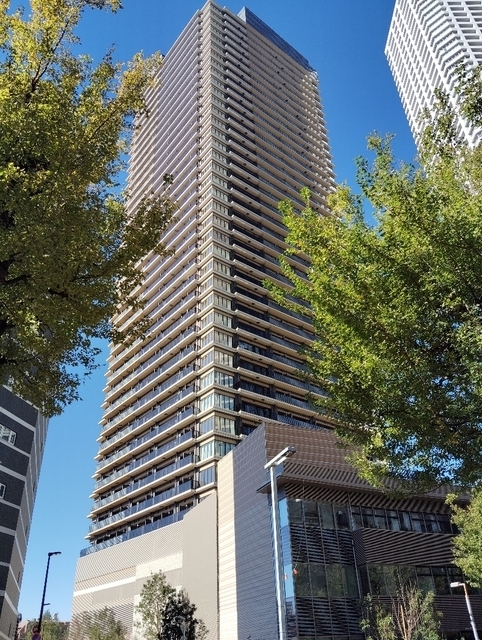 2LDK Mansion in Shinjuku, Tokyo - Image 1