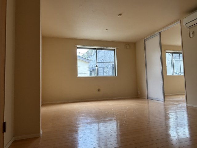 2LDK Mansion in Shinjuku, Tokyo — photo 3 of 3