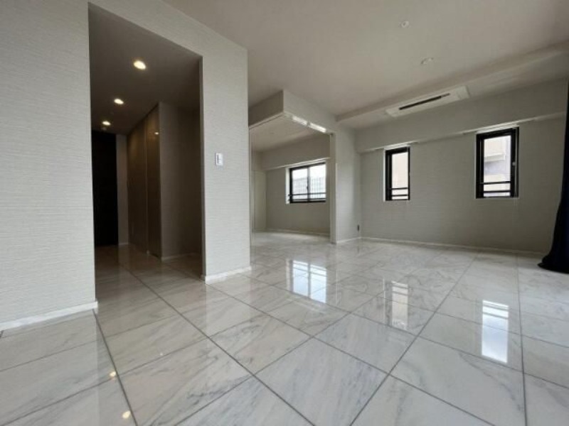 2LDK Mansion in Shinjuku, Tokyo — photo 3 of 3