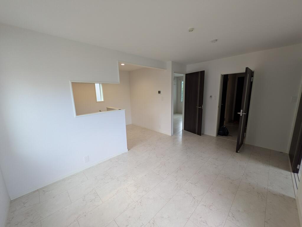 2LDK Mansion in Suginami, Tokyo — photo 3 of 3