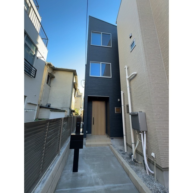 2SLDK Apartment in Shibuya, Tokyo