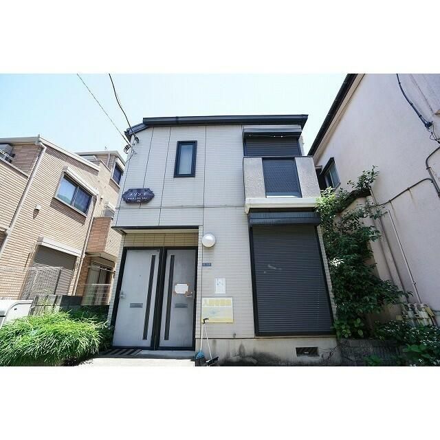 3DK Apartment in Shinjuku, Tokyo - Image 1