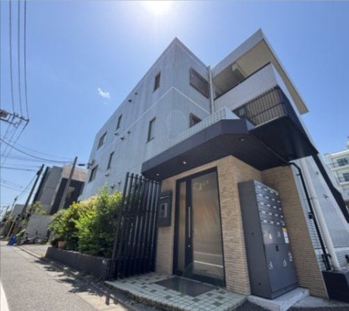 3DK Mansion in Meguro, Tokyo - Image 1