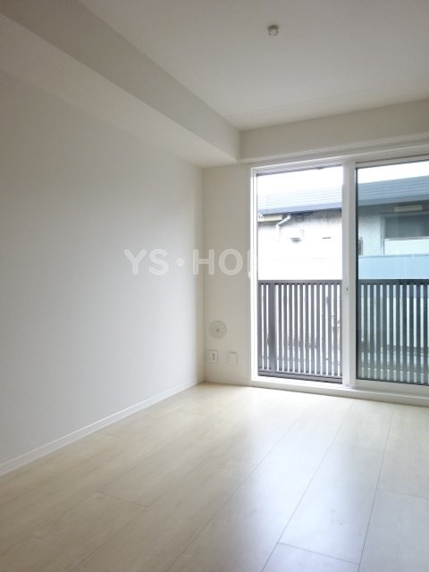 3LDK Apartment in Nakano, Tokyo — photo 3 of 3