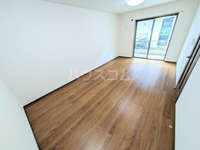 3LDK Apartment in Setagaya, Tokyo — photo 3 of 3