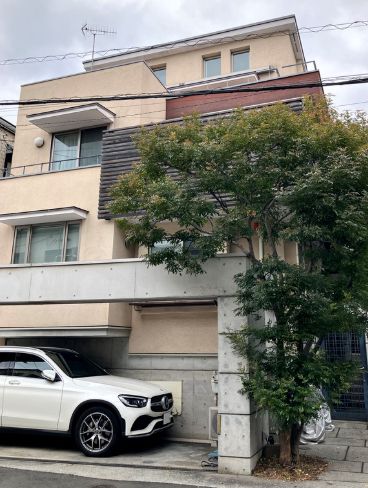 3LDK Apartment in Shibuya, Tokyo - Image 1