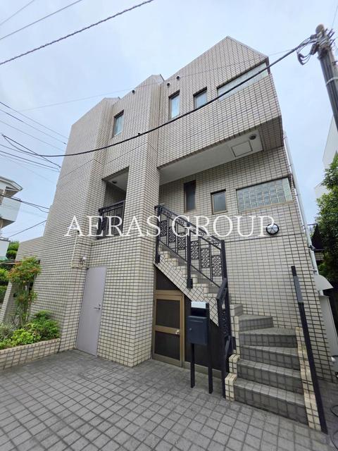 3LDK Apartment in Shinjuku, Tokyo
