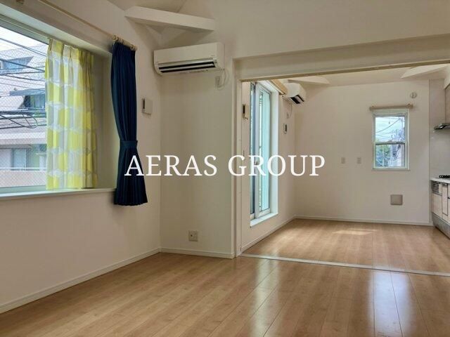3LDK Apartment in Shinjuku, Tokyo