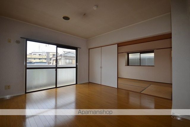 3LDK Mansion in Kagoshima, Kagoshima — photo 3 of 3