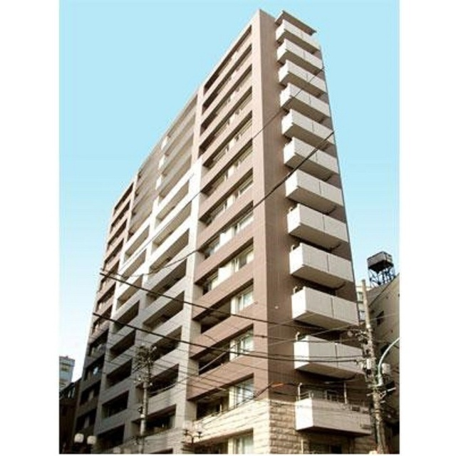 3LDK Mansion in Minato, Tokyo - Image 1