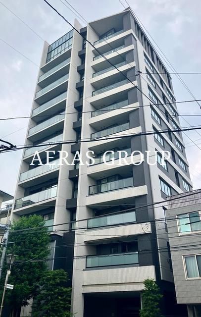 3LDK Mansion in Nakano, Tokyo - Image 1