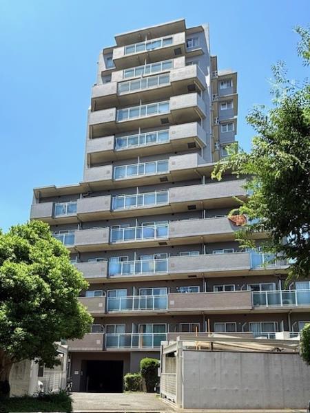 3LDK Mansion in Setagaya, Tokyo - Image 1